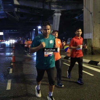 Runner Photo 7909739