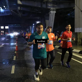 Runner Photo 7909741