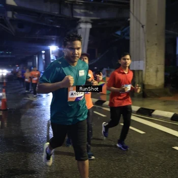Runner Photo 7909748