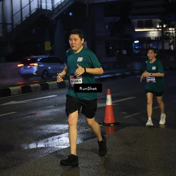 Runner Photo 7909762