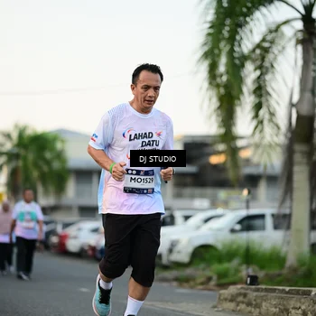 Runner Photo 7909764