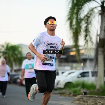 Runner Photo 7909789