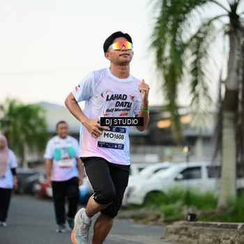 Runner Photo 7909793