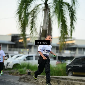 Runner Photo 7909821