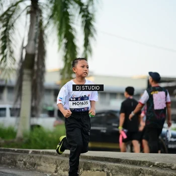 Runner Photo 7909831