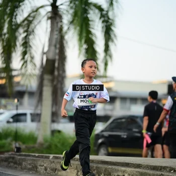 Runner Photo 7909844