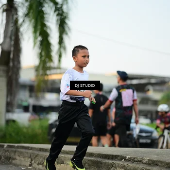 Runner Photo 7909847