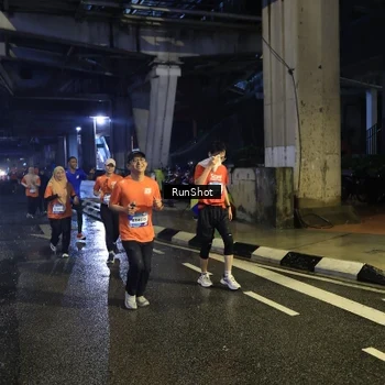 Runner Photo 7909856