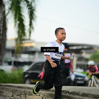 Runner Photo 7909858