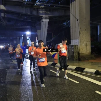 Runner Photo 7909868