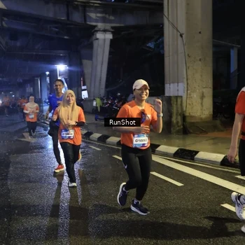 Runner Photo 7909910