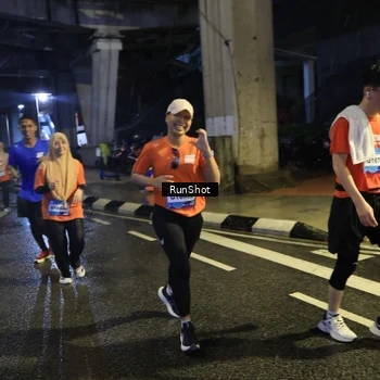 Runner Photo 7909916