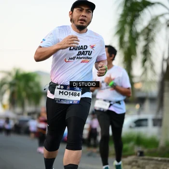 Runner Photo 7909918