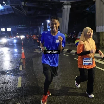 Runner Photo 7909951