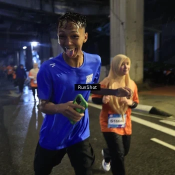 Runner Photo 7909965