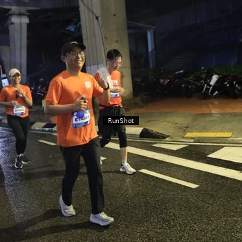 Runner Photo 7909968