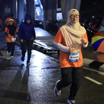 Runner Photo 7910014