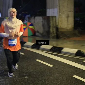 Runner Photo 7910021
