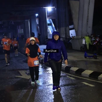 Runner Photo 7910035