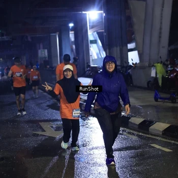 Runner Photo 7910039
