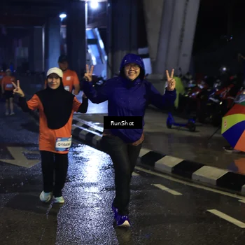 Runner Photo 7910050
