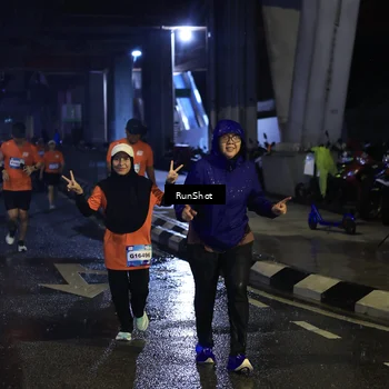 Runner Photo 7910053