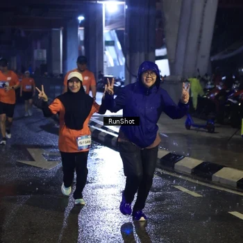 Runner Photo 7910054