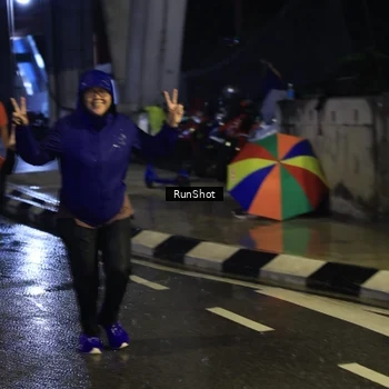 Runner Photo 7910065