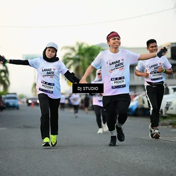 Runner Photo 7910070