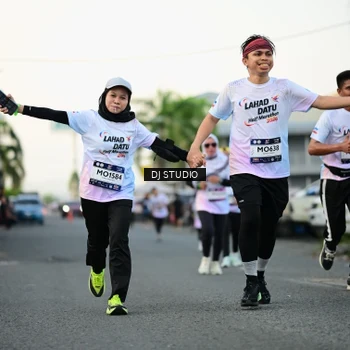 Runner Photo 7910086