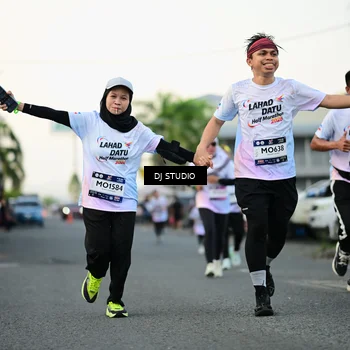 Runner Photo 7910088