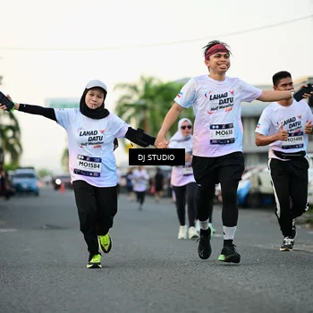 Runner Photo 7910089