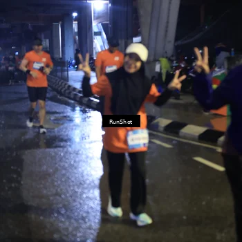 Runner Photo 7910095