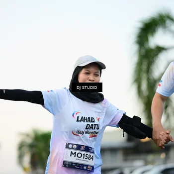 Runner Photo 7910112