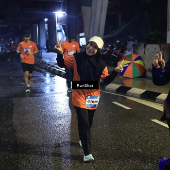 Runner Photo 7910113