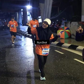 Runner Photo 7910116
