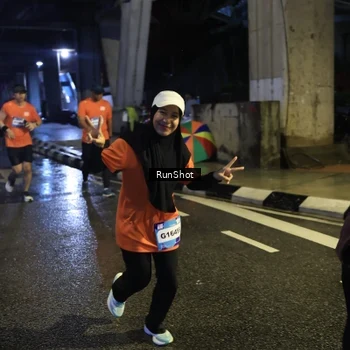 Runner Photo 7910132