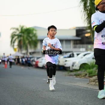 Runner Photo 7910142