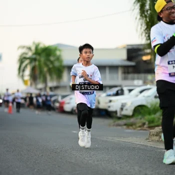 Runner Photo 7910144