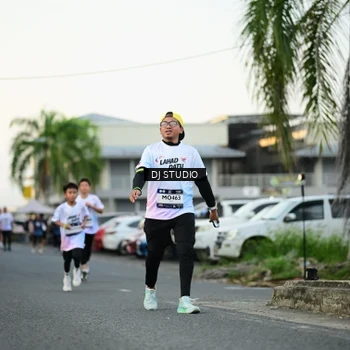 Runner Photo 7910146