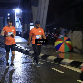Runner Photo 7910148