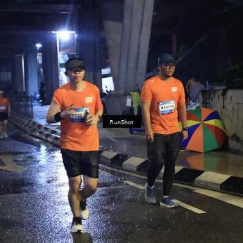 Runner Photo 7910168