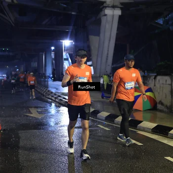 Runner Photo 7910172