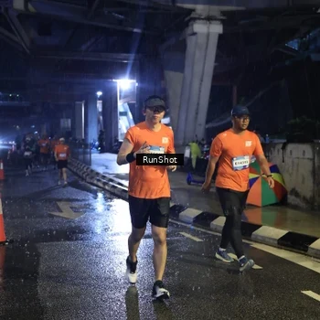 Runner Photo 7910180
