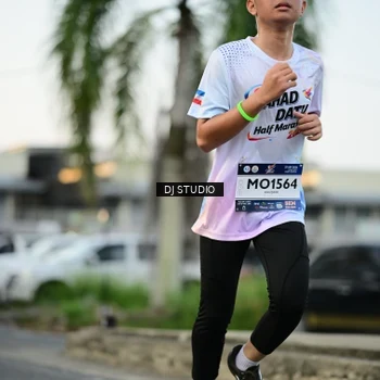 Runner Photo 7910181