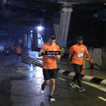 Runner Photo 7910182