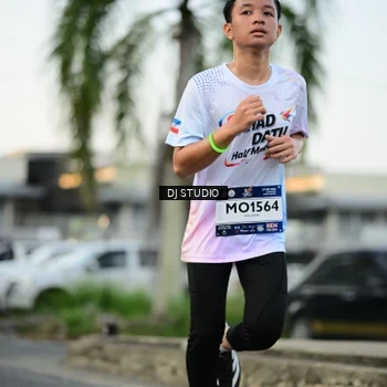 Runner Photo 7910186