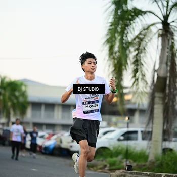 Runner Photo 7910188