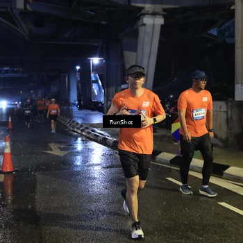 Runner Photo 7910190