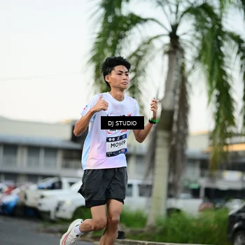 Runner Photo 7910201